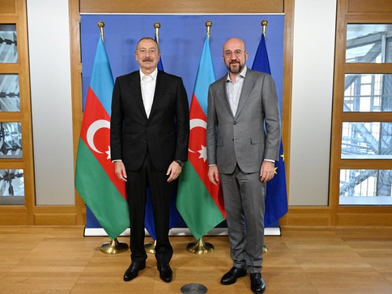 Belçikada Prezident İlham Əliyevlə Şarl Mişel arasında görüş olub