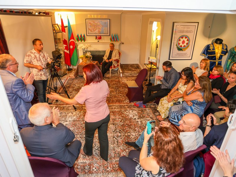 Torontodakı Azərbaycan Evində dünya şöhrətli alim Məsud Əfəndiyevlə görüş keçirilib