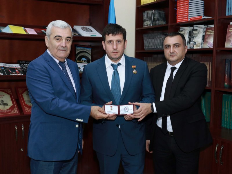 “STMEGİ” Fondunun vitse-prezidentinə “Diaspor fəaliyyətində xidmətə görə” medalı təqdim edilib