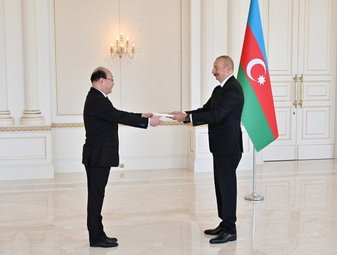 Prezident İlham Əliyev Koreya Xalq Demokratik Respublikasının Azərbaycanda yeni təyin olunmuş səfirinin etimadnaməsini qəbul edib