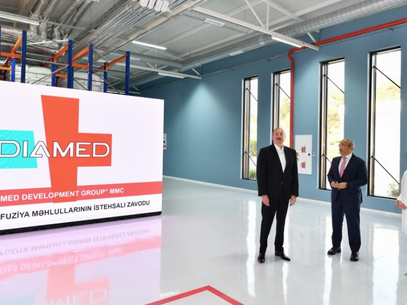 Prezident İlham Əliyev Bakıda “Diamed” dərman istehsalı zavodunun açılışında iştirak edib
