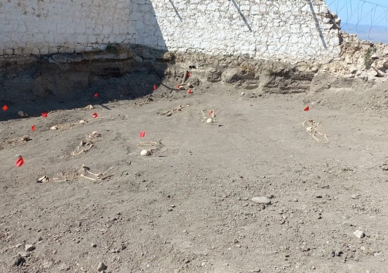 Şuşa şəhərində daha bir kütləvi məzarlıq aşkarlanıb