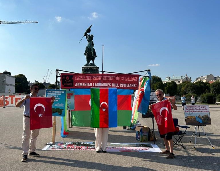 Vyananın mərkəzində Azərbaycan icmasının etiraz aksiyası təşkil edilib