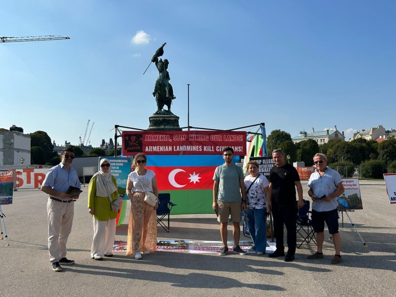 В центре Вены организована акция протеста азербайджанской общины 