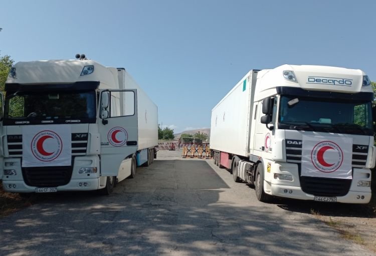 Azərbaycan Qızıl Aypara Cəmiyyətinin göndərdiyi ərzaq yükü beş gündür Ağdam-Xankəndi yolunda gözləyir