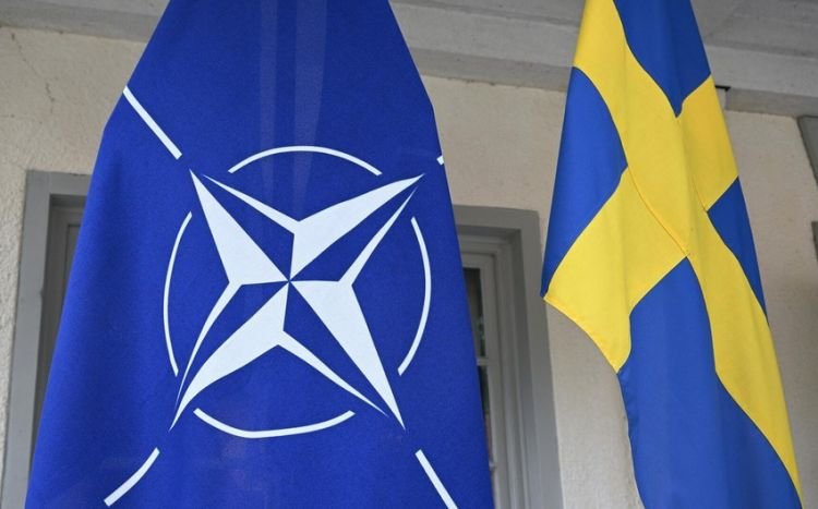İsveç NATO-ya müraciətinin Türkiyə tərəfdən noyabrda ratifikasiya ediləcəyini gözləyir