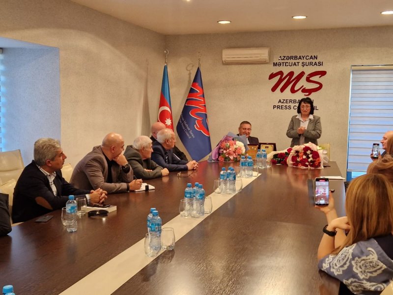 Mətbuat Şurasında jurnalist Aida Eyvazovanın 60 illik yubileyi qeyd edilib