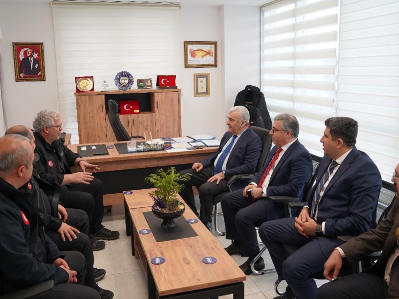 Türkiyəyə göndərilən humanitar yardım Kahramanmaraşa çatıb
