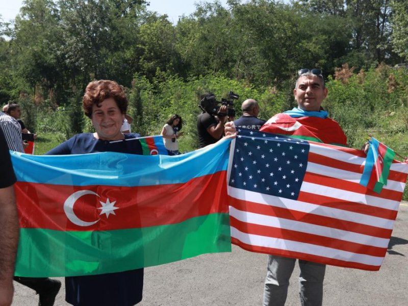 ABŞ-da yaşayan Zəminə Mirhadıyeva: “Əgər Prezidentimiz icazə versə, mən ona qardaş deyərəm”