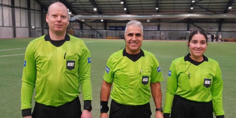 İslandiyadakı diaspor təşkilatının rəhbəri futbol turnirində qızı ilə birlikdə hakimlik edib