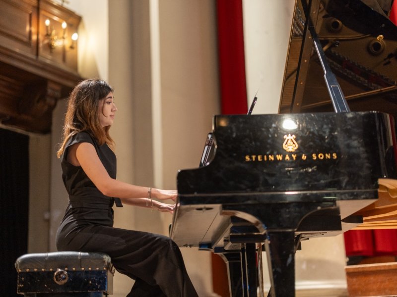 Londonda Azərbaycanın musiqi irsini təcəssüm etdirən konsert təqdim edilib 