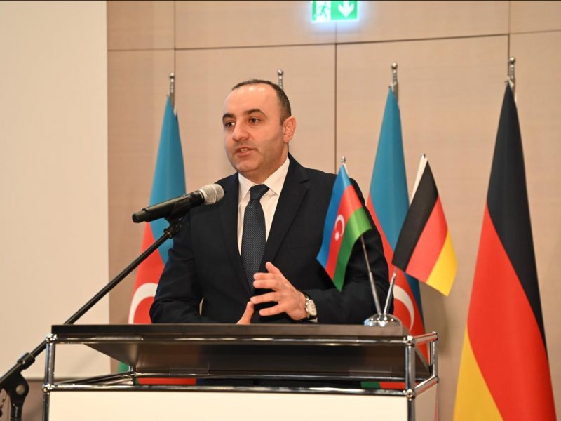 Almaniya paytaxtında “Xarı Bülbül” Azərbaycan Mədəniyyət Evinin iki illiyi qeyd edilib 