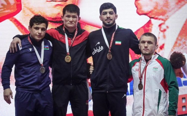 Azərbaycan güləşçisi beynəlxalq turnidə gümüş medal qazanıb