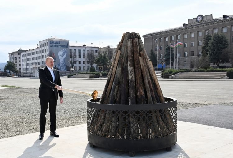 Prezident Xankəndidə Novruz tonqalını alovlandırıb, xalqı təbrik edib