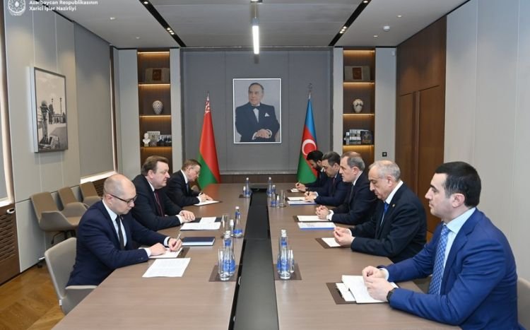 Azərbaycan və Belarus XİN başçıları əməkdaşlığın gücləndirilməsi məsələlərini müzakirə ediblər