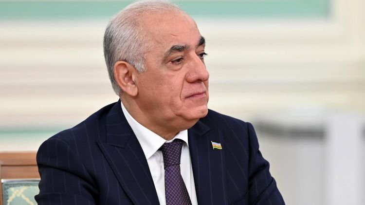 “Baş nazirin rəhbərlik etdiyi Azərbaycan nümayəndə heyəti İranda səfərdədir