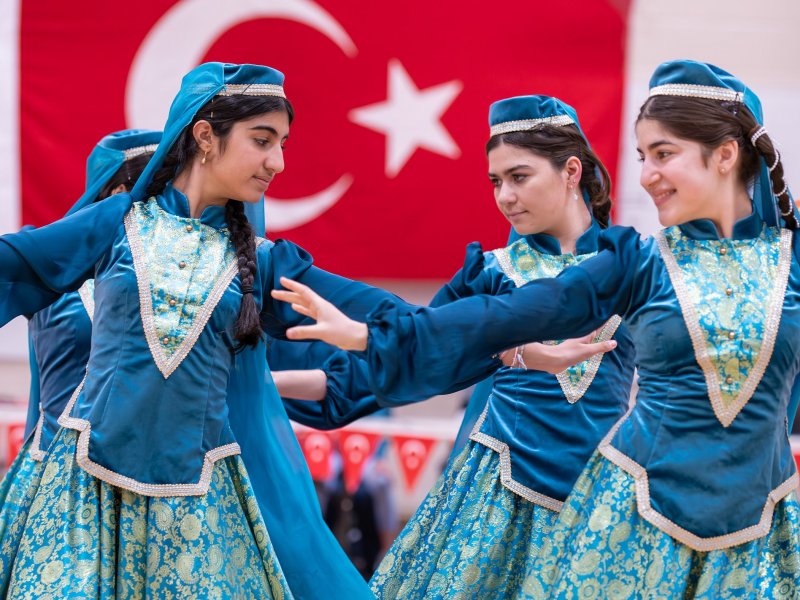 Kalqaridəki Azərbaycan icması 23 Aprel – Türkiyənin Milli Suverenlik və Uşaq Bayramında iştirak edib