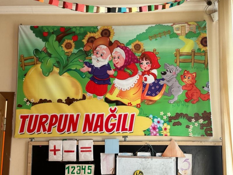 ŞƏRİF KƏND  KÖRPƏLƏR EVİ-UŞAQ BAĞÇASINA  TƏCRÜBƏLİ PEDAQOQ RƏHBƏRLİK EDİR-FOTOLAR.
