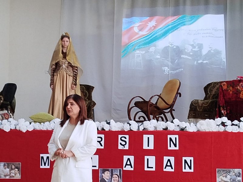 28 may - Müstəqillik günü ilə əlaqədar "Arşın mal alan məktəbin səhnəsində" adlı tədbir keçirilmişdir-FOTOLAR.