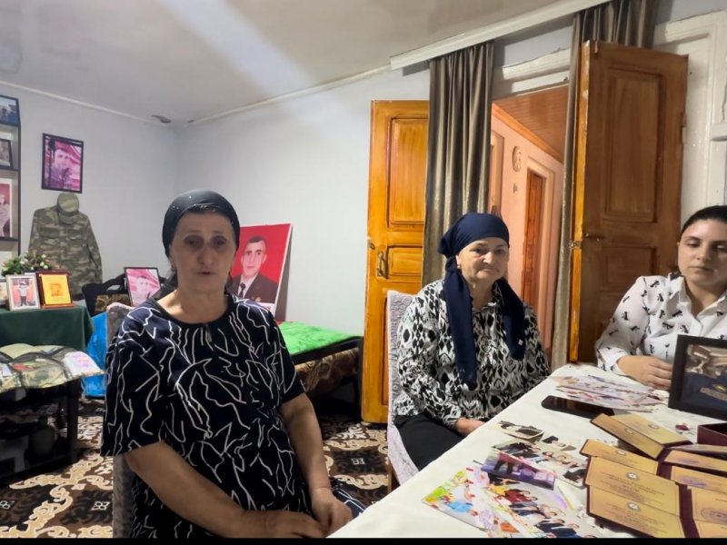 ŞƏHİD HÜSEYN XANMƏMMƏDOV İŞĞAL ALTINDA OLAN SONUNCU ƏRAZİLƏRİMİZİ AZAD EDƏNLƏRDƏNDİR-FOTO-VİDEO.