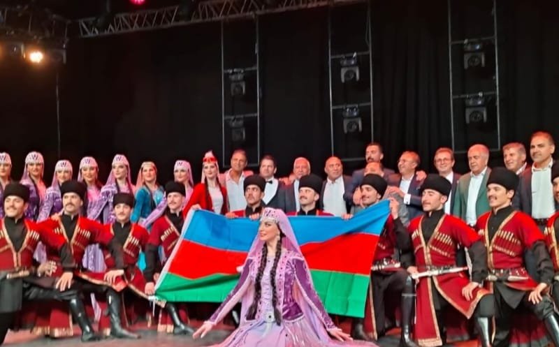 Azərbaycan Dövlət Rəqs Ansamblı 36 ildən sonra İstanbulda ilk konsertini verib