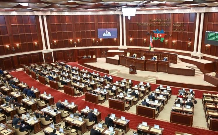 Milli Məclis bu ilin büdcəsinə dəyişiklikləri qəbul edib