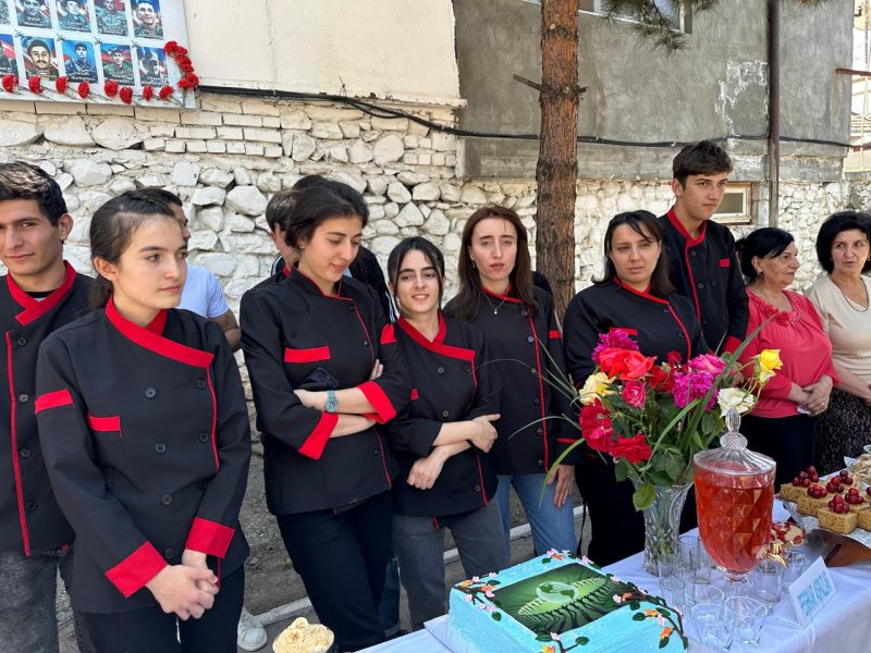 ŞƏKİ DÖVLƏT PEŞƏ TƏHSİL MƏRKƏZİNDƏ AÇIQ QAPI GÜNÜ OLUB-FOTOLAR.