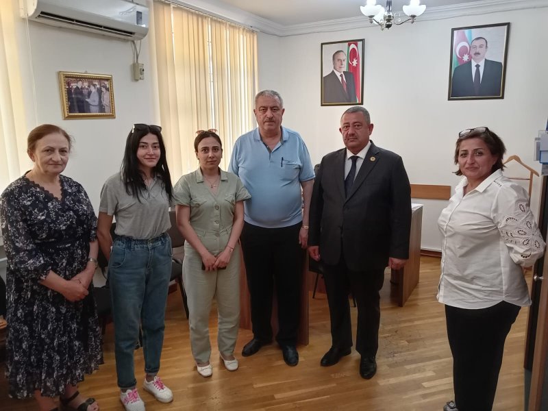 TƏHSİL İŞÇİLƏRİ NİZAMİ RAYONUNDA ŞAHMAT YARIŞI KEÇİRİBLƏR.