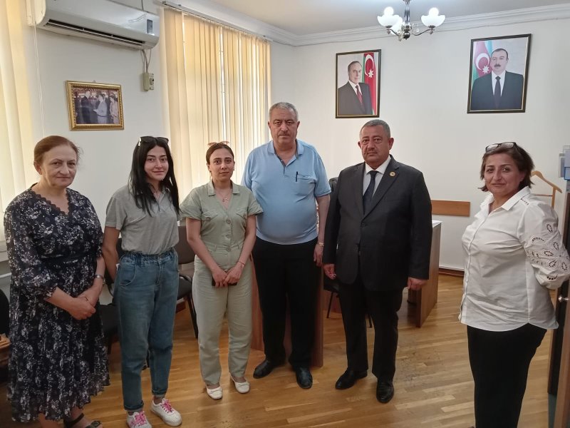 TƏHSİL İŞÇİLƏRİ NİZAMİ RAYONUNDA ŞAHMAT YARIŞI KEÇİRİBLƏR.