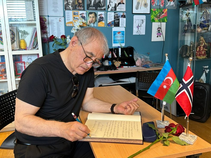 “Fəxrəddin Manafov: “Oslodakı Azərbaycan dili həftəsonu məktəbində məni ana dilimizdə salamladılar, qəhərləndim”