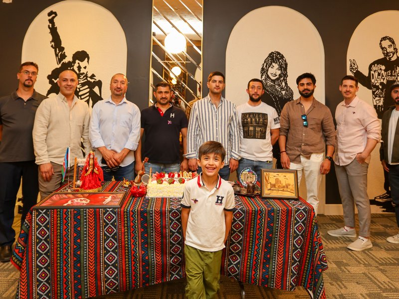 Hamilton şəhərində Azərbaycanın Dövlət bayrağının qaldırılması mərasimi və icma ilə görüş keçirilib