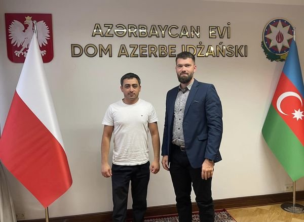 Polşada yaşayan azərbaycanlılara Varşava Azərbaycan Evində ödənişsiz hüquqi yardım göstəriləcək