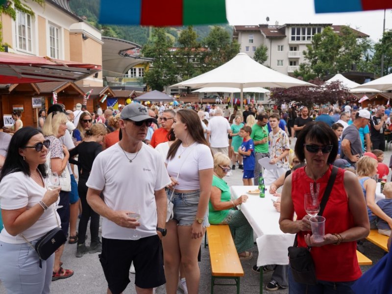 Avstriyada Millətlər Festivalında Azərbaycan mədəniyyəti təbliğ olunub