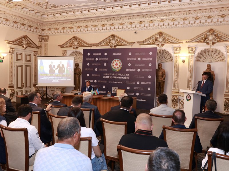 Qazaxıstanda fəaliyyət göstərən diasporumuzun nümayəndələri Dövlət Komitəsində olublar