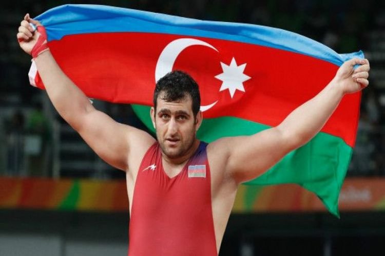 Azərbaycan güləşçisi Sabah Şəriəti karyerasını başa vurub