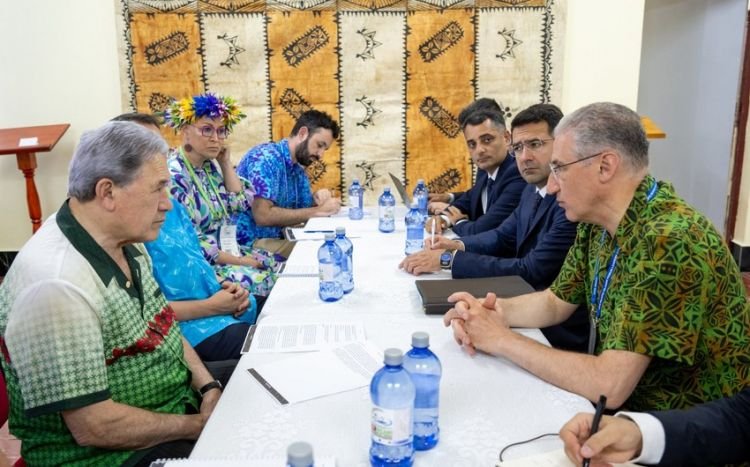 Muxtar Babayev Yeni Zenlandiya Baş nazirinin müavini ilə görüşüb
