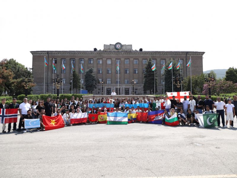 Diaspor Gənclərinin V Yay Düşərgəsi iştirakçıları Xankəndində Qarabağ Universitetində olublar