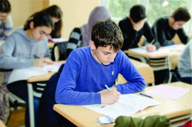 Buraxılış imtahanları və Azərbaycan dili imtahanının nəticələri elan olunub