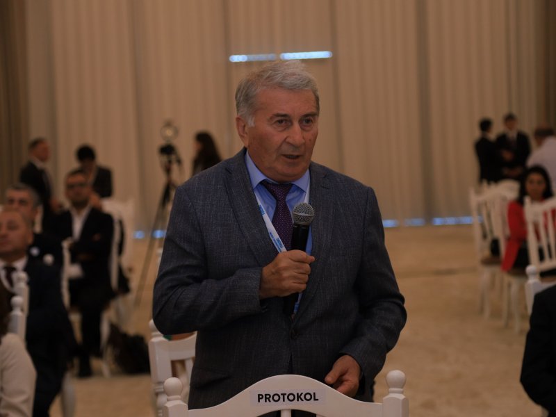 Azərbaycanda elm və ali təhsilin beynəlmiləlləşməsində alimlərin rolu” mövzusunda ilk panel müzakirəsi aparılıb 