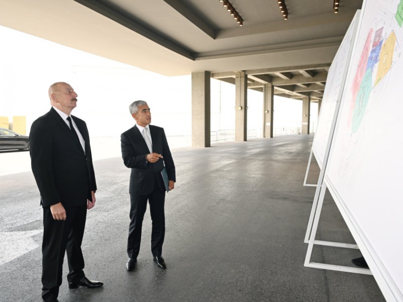 Prezident İlham Əliyev Bakı Olimpiya Stadionunun ərazisində COP29-a hazırlıqla bağlı görülən işlərlə tanış olub