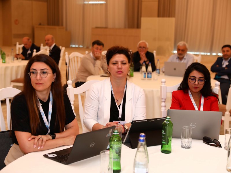 Xaricdə Yaşayan Azərbaycanlı Alimlərin Forumu öz işini sessiyalarla davam etdirir