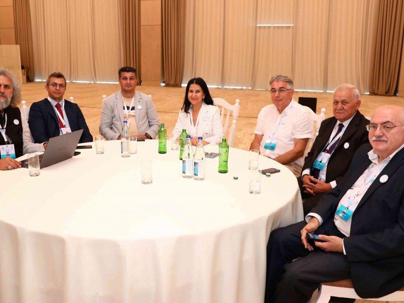 Xaricdə Yaşayan Azərbaycanlı Alimlərin Forumu öz işini sessiyalarla davam etdirir