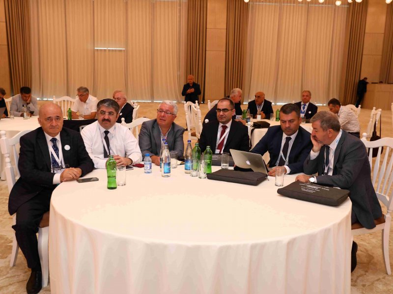 Xaricdə Yaşayan Azərbaycanlı Alimlərin Forumu öz işini sessiyalarla davam etdirir