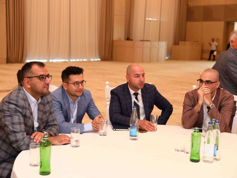 Xaricdə Yaşayan Azərbaycanlı Alimlərin Forumu öz işini sessiyalarla davam etdirir