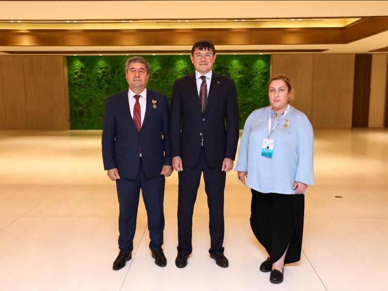 Azərbaycanlı alimlərə medallar təqdim olunub
