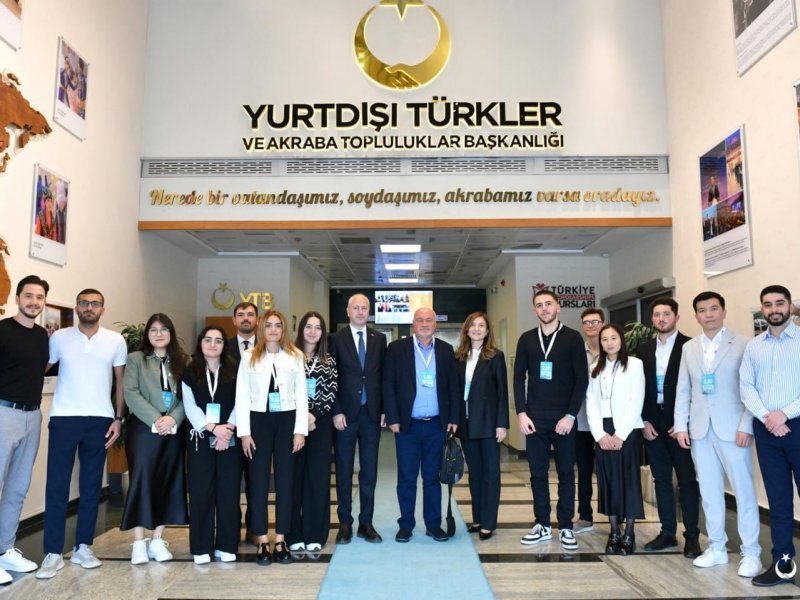 Diaspor gənclərimiz TEKNOFEST-də görüşdə iştirak edib