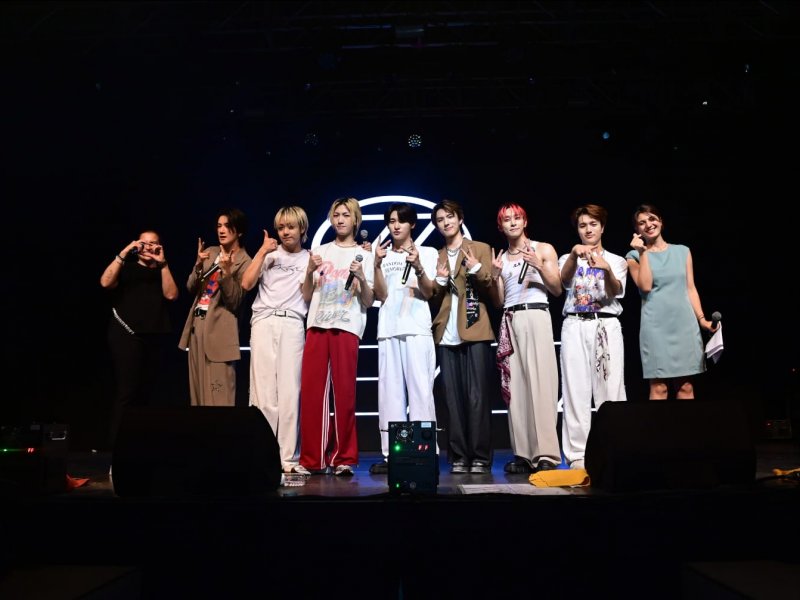 Seulda yaşayan soydaşımız İstanbulda Koreyanın tanınmış musiqi qrupunun konsertini təşkil edib