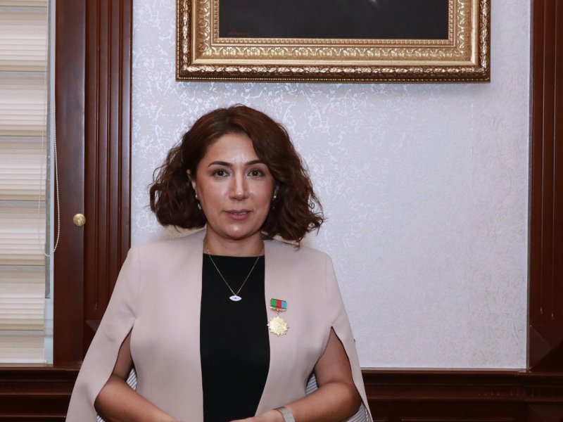 Kanada yaşayan soydaşımız medalla təltif edilib