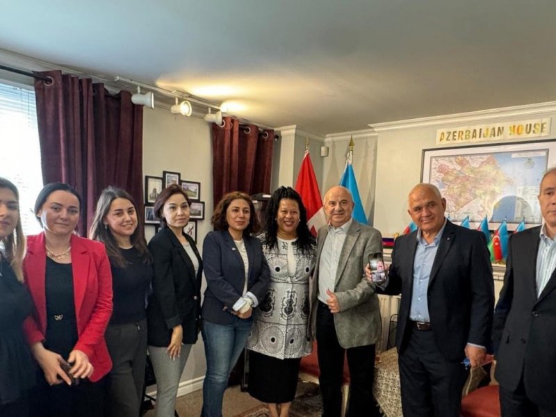 Ontario Əyalət Parlamentinin üzvü Azərbaycan Evini ziyarət edib