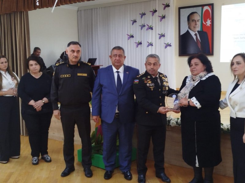 2024-cü il noyabrın 5-də ATİAHİ Nizami Rayon Komitəsi və 129 saylı tam orta məktəbin birgə təşkilatçılığı ilə 8 Noyabr Zəfər Gününə həsr olunmuş 